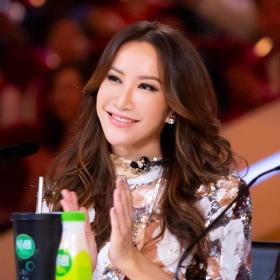 李玟姐姐回应恶评,曾陪妹妹做康复,力证姐妹情深