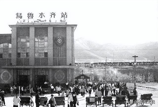 百亿富豪驾机回村,为70元恩情派发千万红包